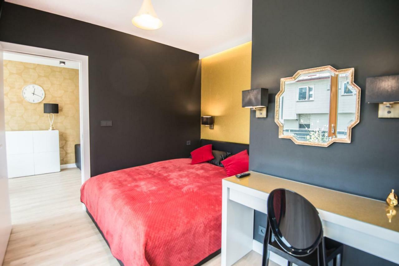 קרקוב Galaxy Garden Apartment Cracow- Shopping Mall 1Min, Underground Parking, Family Friendly, City Center מראה חיצוני תמונה