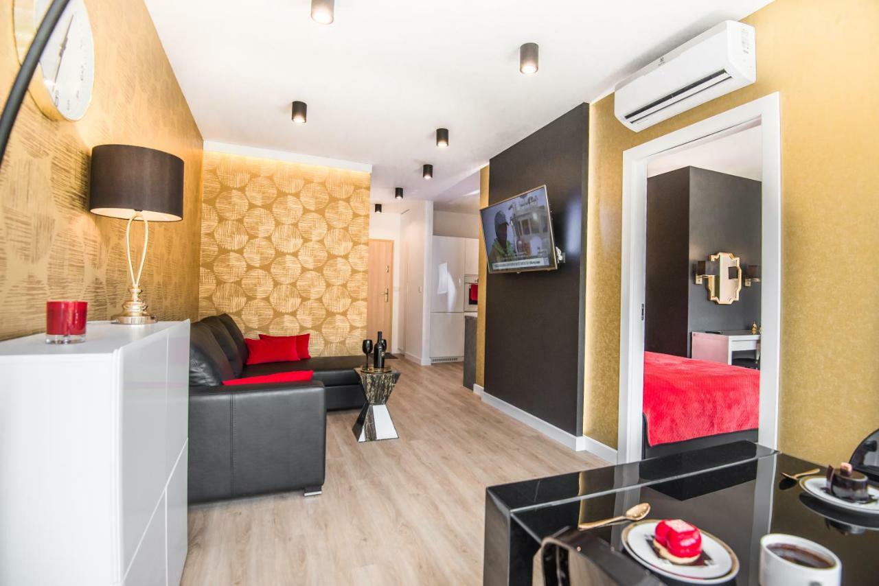 קרקוב Galaxy Garden Apartment Cracow- Shopping Mall 1Min, Underground Parking, Family Friendly, City Center מראה חיצוני תמונה